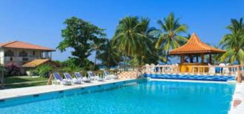 Golden Star Beach Hotel Negombo Esterno foto